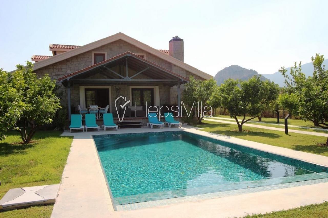 Villa Taş Ev 2, Dalyan’da Bulunan 8 Kişilik Özel Tasarımlı Villa