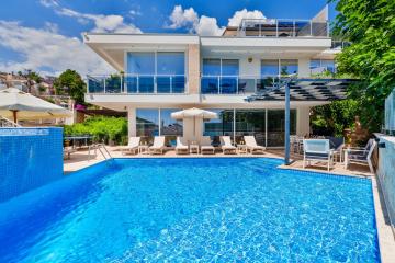 Villa Menekşe