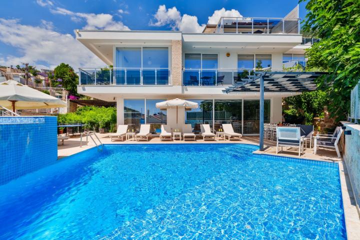 Villa Menekşe