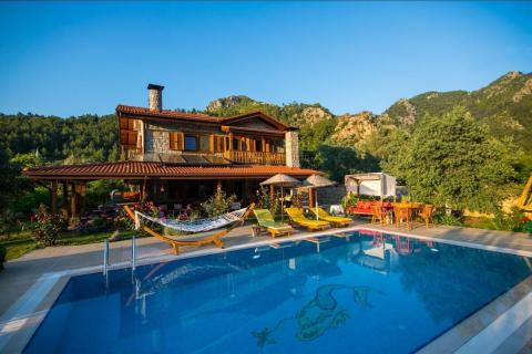 Villa Feronia