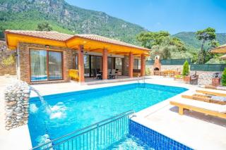 Villa Emir Akyaka