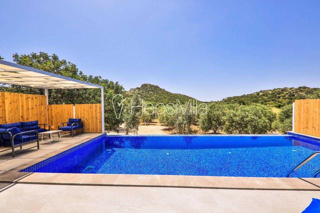 Villa yağmur Queen, Kalkan Körderede Jakuzili Havuzlu Yazlık Ev Hepsi