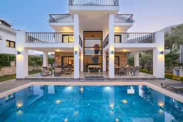 Villa Makri