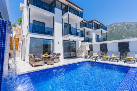 Villa Moon 2