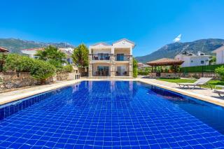 Villa Gold