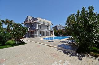 Villa Naz