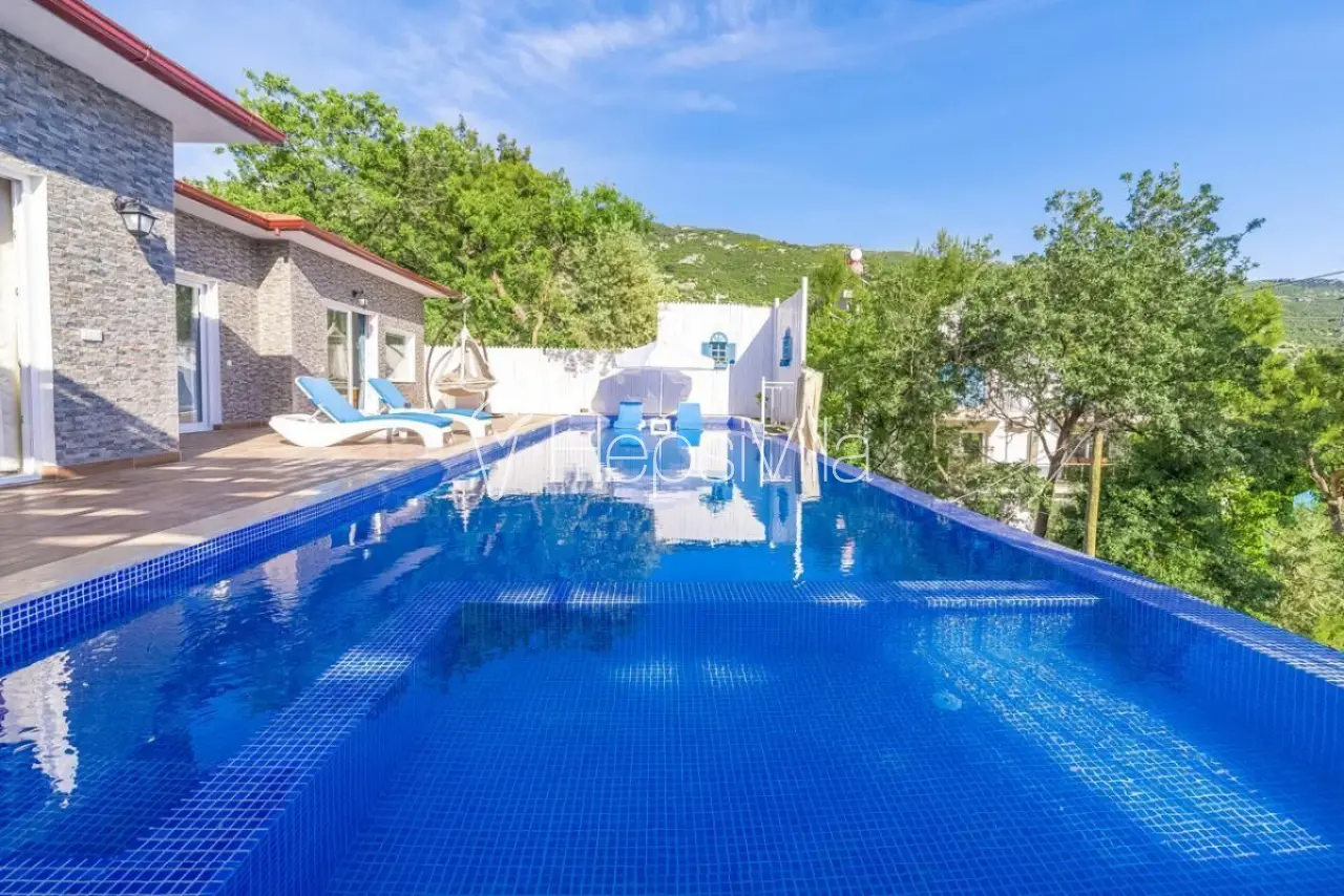 Kalkan İslamlarda 2 yatak odalı kiralık muhafazakar tatil villası - Hepsi Villa