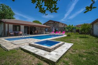 Villa Eda
