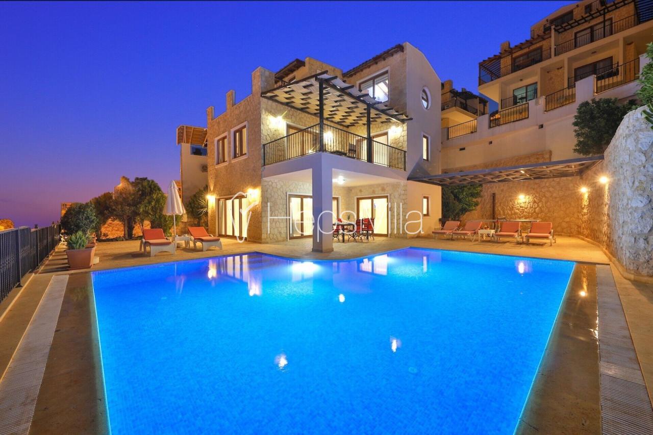 Villa Serta, Kalkan Merkezde 3 yatak Odalı Özel havuzlu Villa