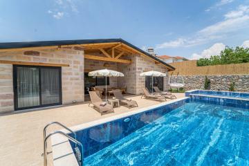 Villa Bellatrix