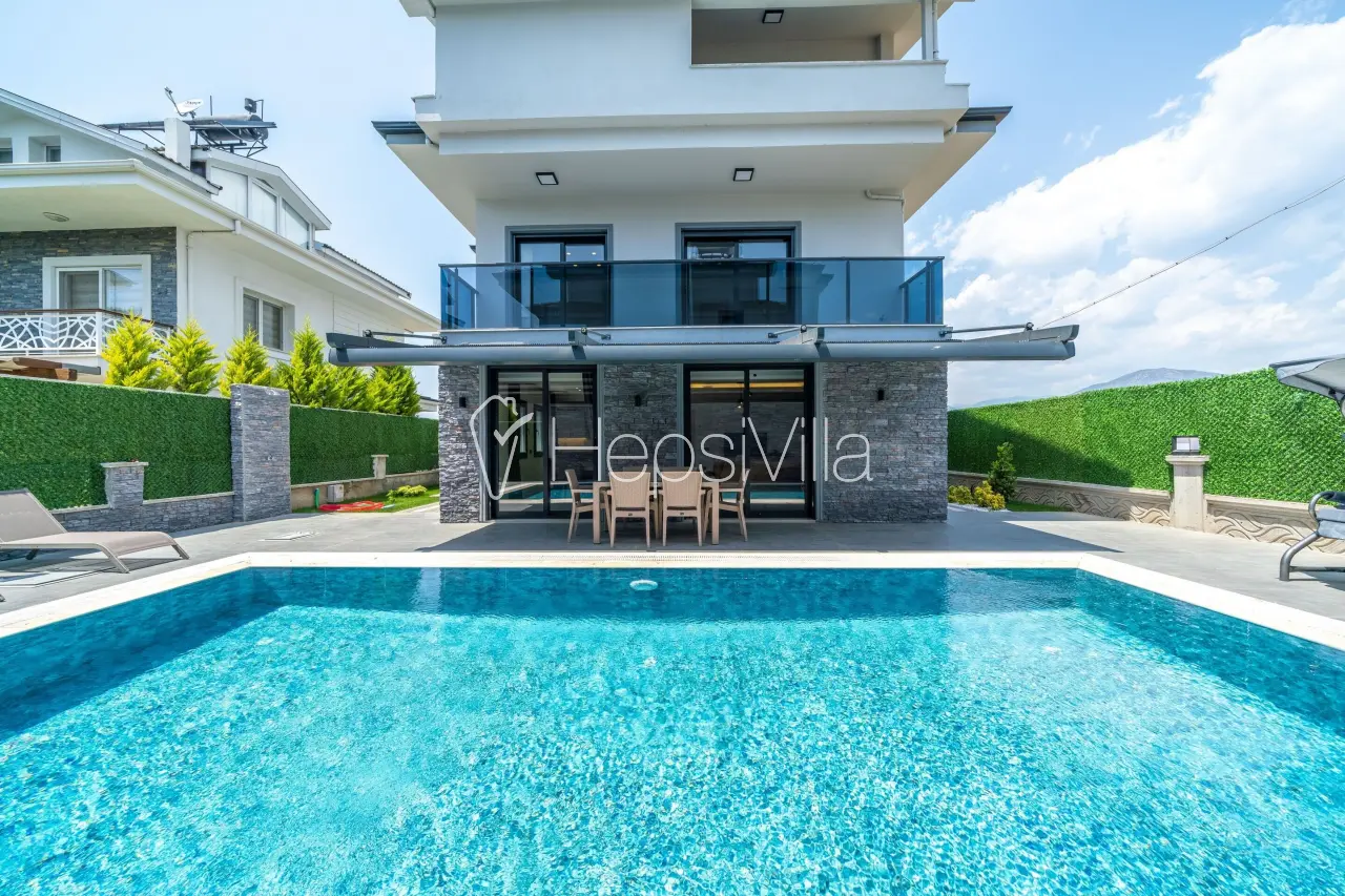 Villa Ala, Fethiye Karaçulha’da yer alan 8 kişilik müstakil havuzlu villa - Hepsi Villa