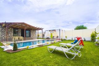 Villa Lemonda 2