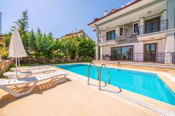 Villa Cratos