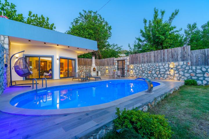 Villa Hep Yek 2
