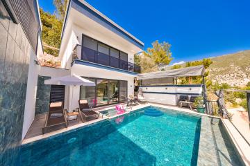 Villa Yaka Duo