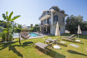 Villa Lore B