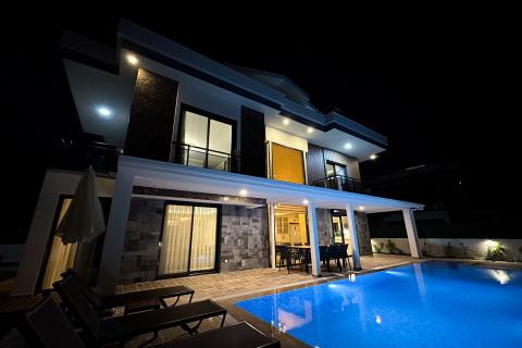 Villa Galaksi Mars 2