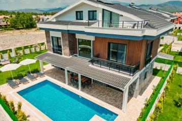 Villa Galaksi Mars 3