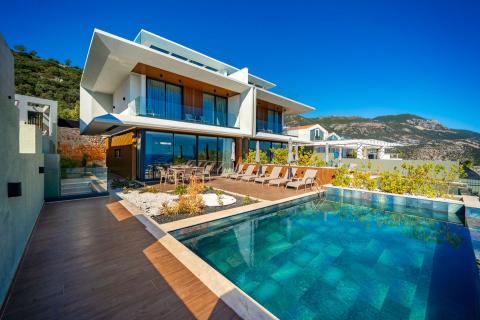 Villa Aura D