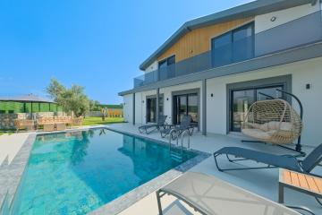 Villa Lions Den 1