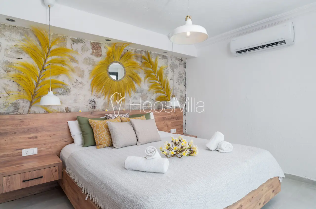 Villa Phuket, Kalkan merkezde deniz manzaralı korunaklı balayı villası - Hepsi Villa