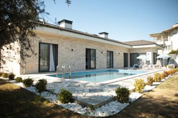 Villa Balpeteği