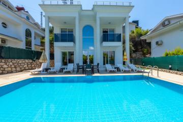 Villa Aynora 1