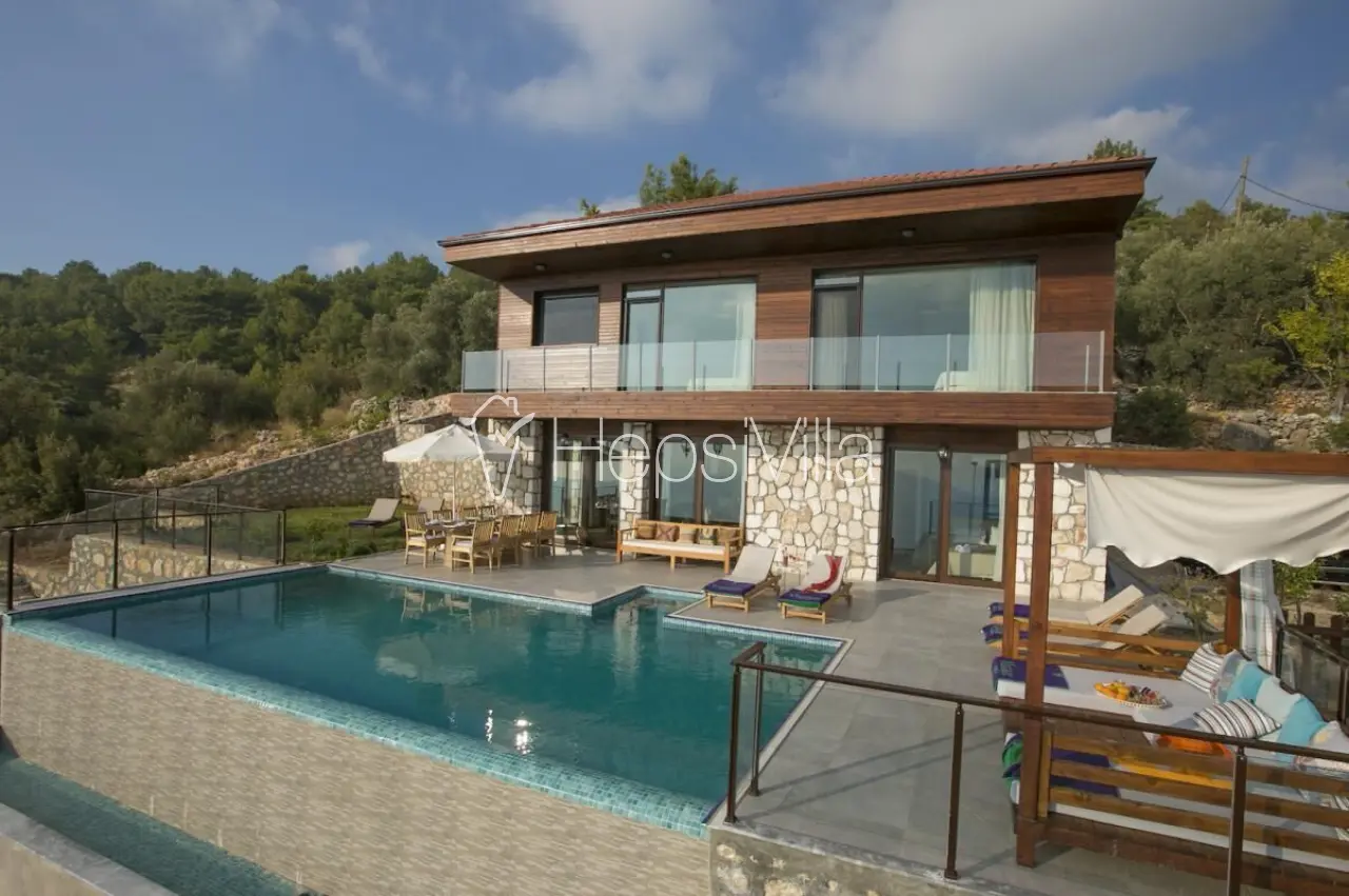 Villa Lidya 2, Kalkan’da Bulunan Havuzu Korunaklı Muhteşem Villa. - Hepsi Villa