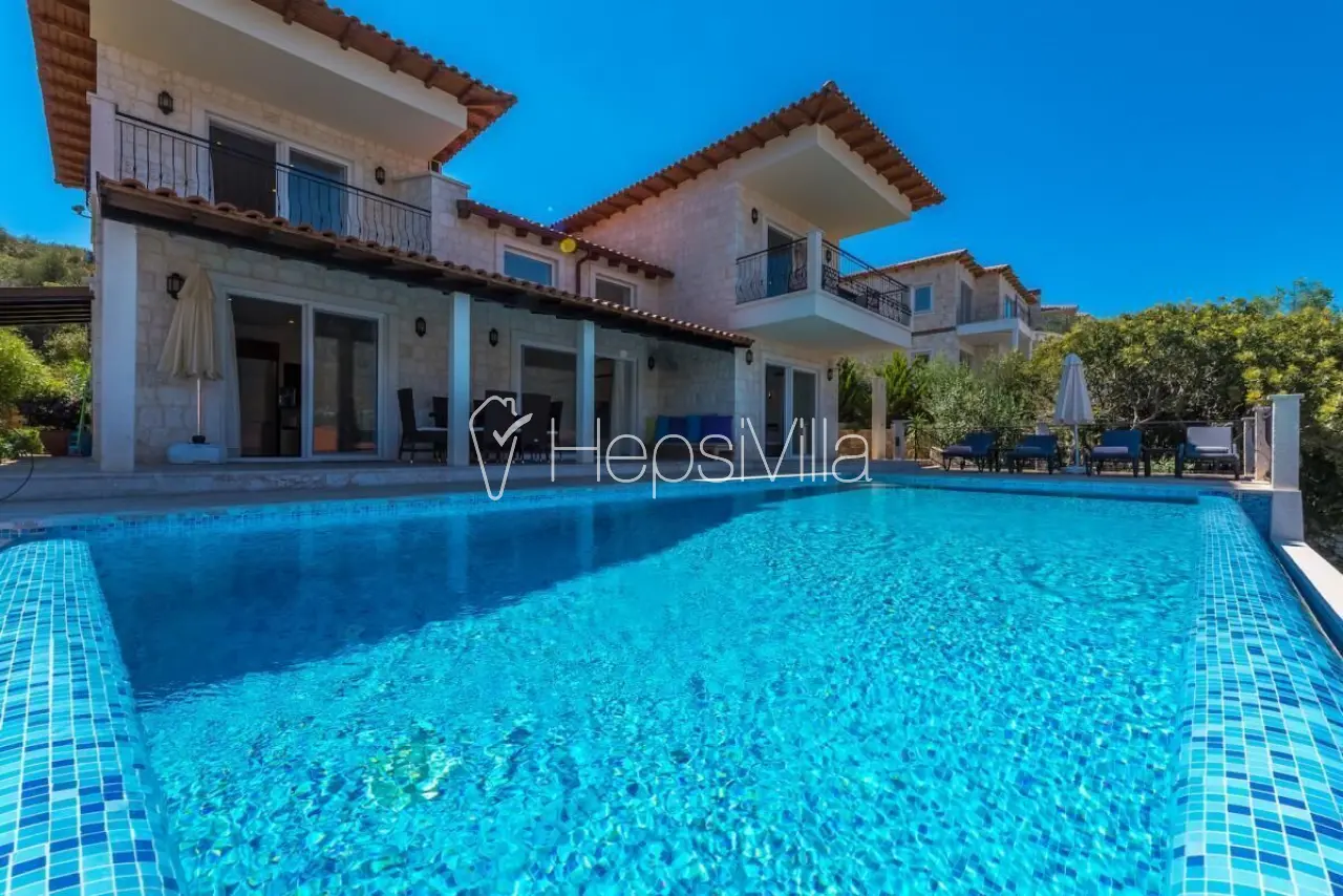 Villa Utku, Kaş Çukurbağ’da Muhteşem Manzaralı Özel Havuzlu Villa - Hepsi Villa