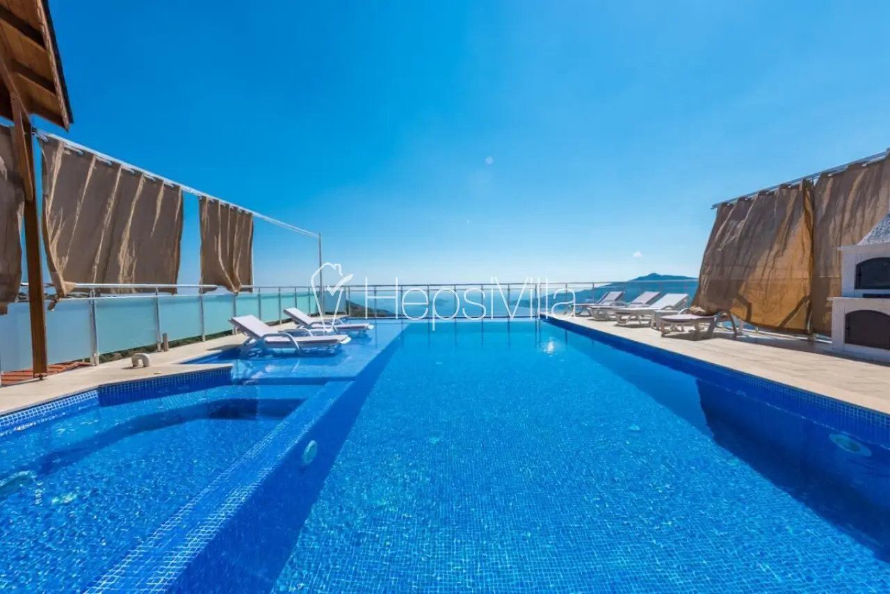 Villa Akkaya 2, 7 Odalı Kalabalık Ailelere Uygun Muhafazakar Ev. - Hepsi Villa